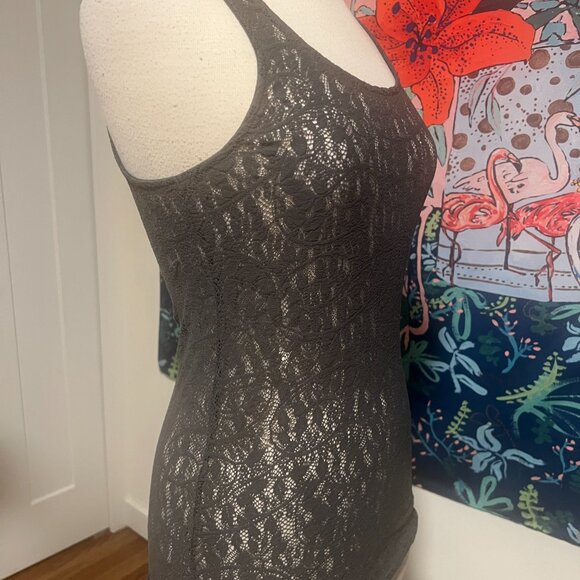 ETAM gray lace top, size medium - Picture 2 of 8